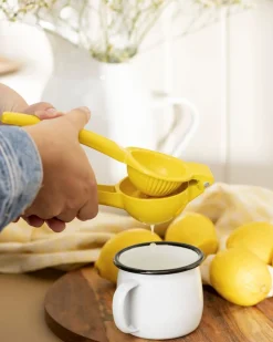 Citrus Squeezer Yellow