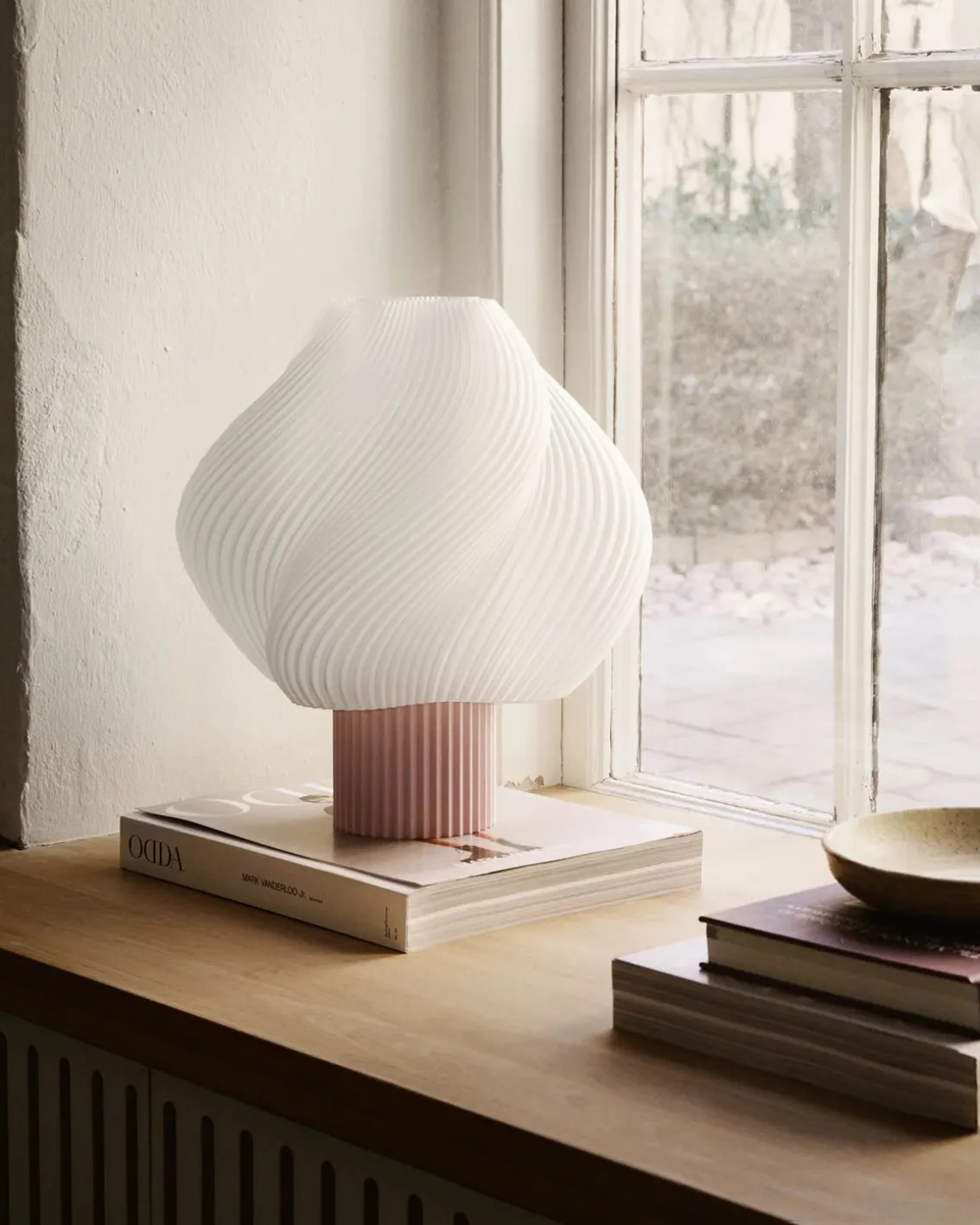 Crème Atelier Soft Serve Table Lamp Grande Wild Strawberry
