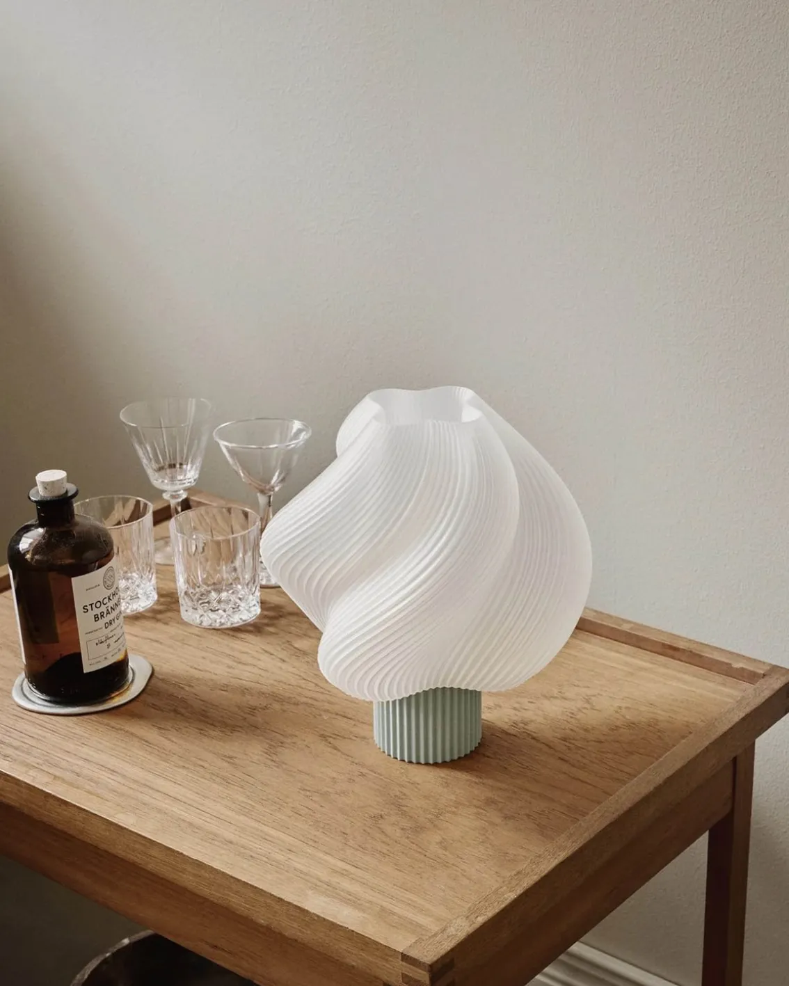 Crème Atelier Soft Serve Table Lamp Regular Matcha