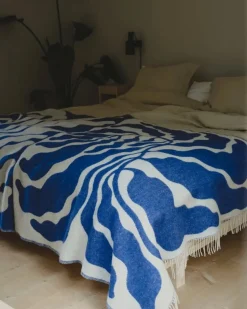 Fine Little Day Leaves Wool Blanket Blue/White