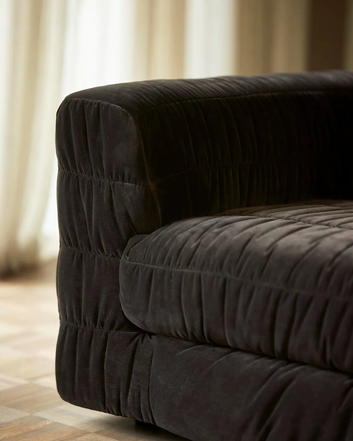 HK Living Club Couch Royal Velvet Dark Brown