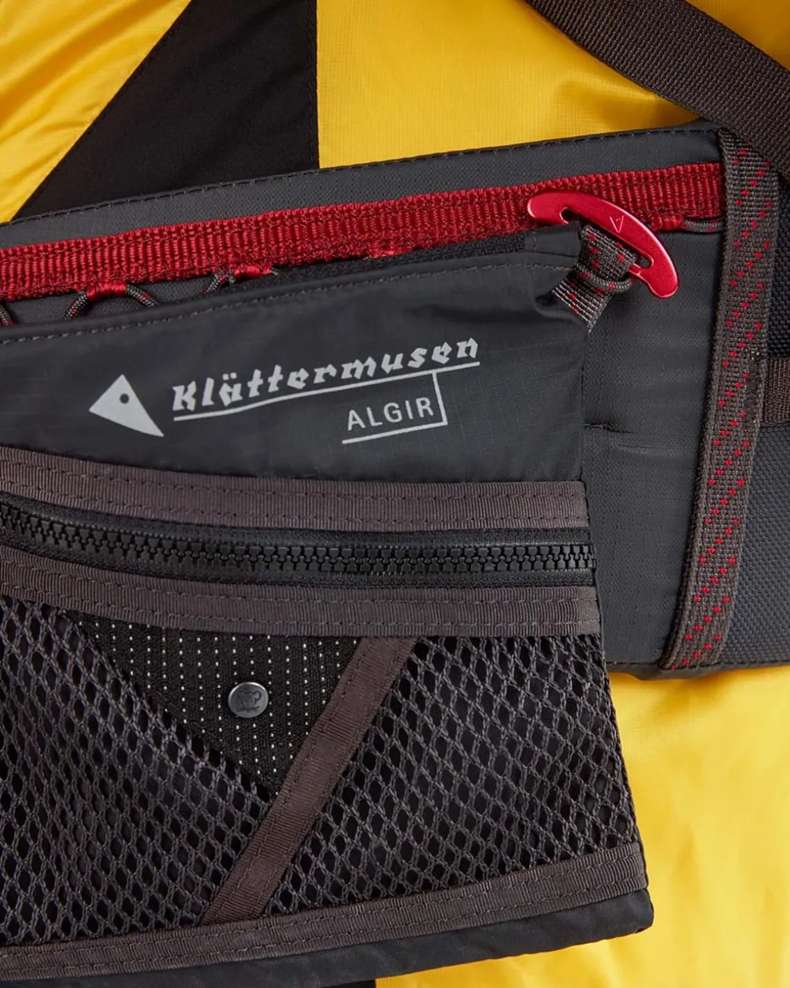 Klättermusen Algir Small Accessory Bag Raven
