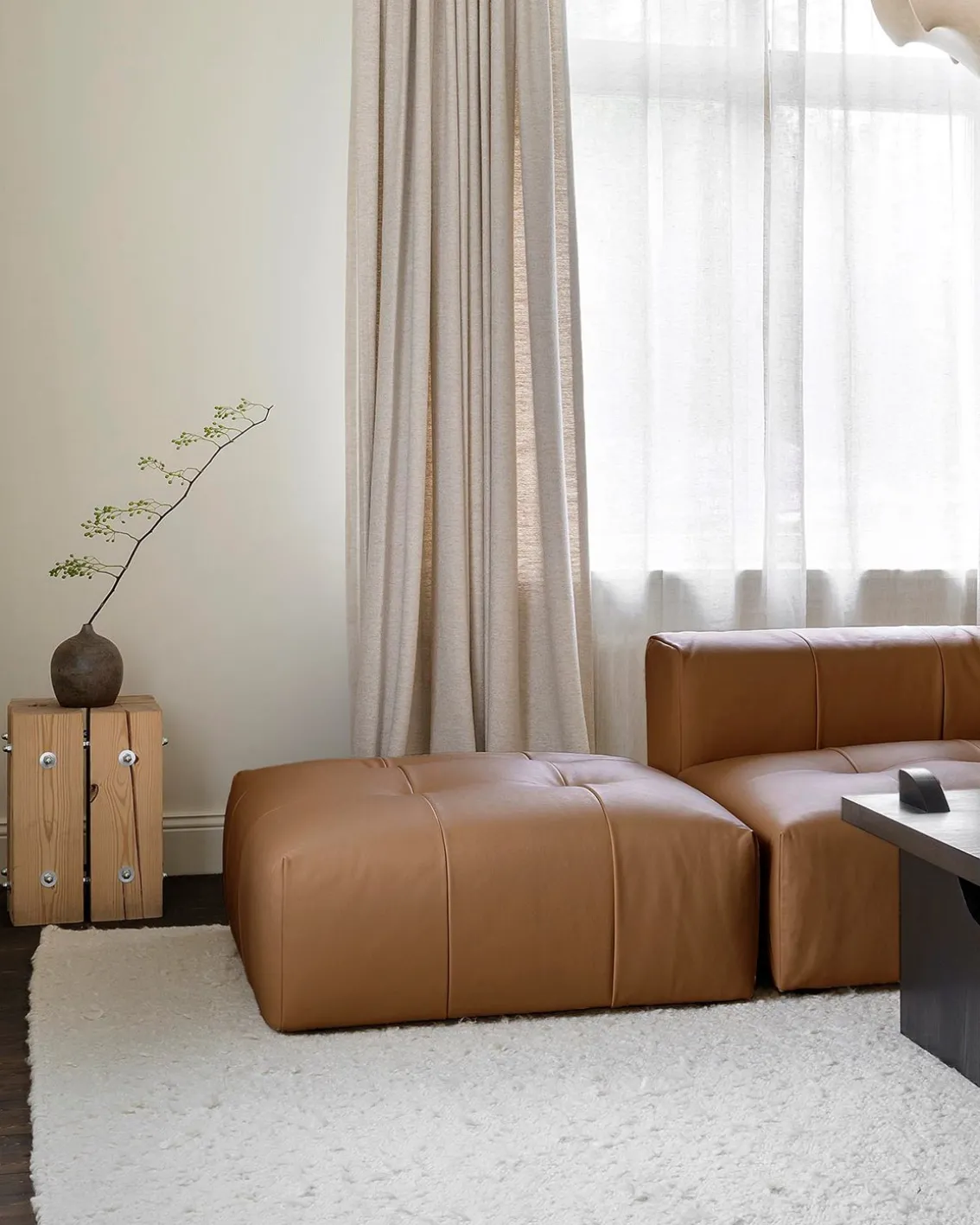 Layered Cecco Ottoman Leather Brandy