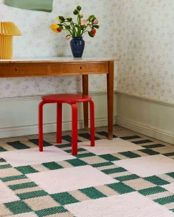 Layered Evelina Kroon Korean Chives Jute Rug