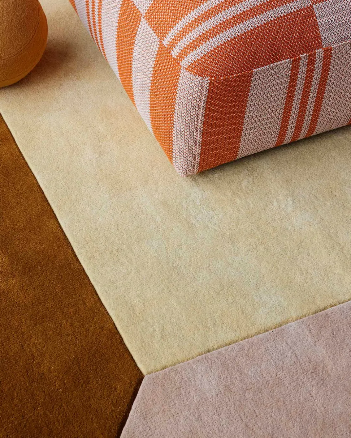 Layered Teklan Box Wool Rug Yellows