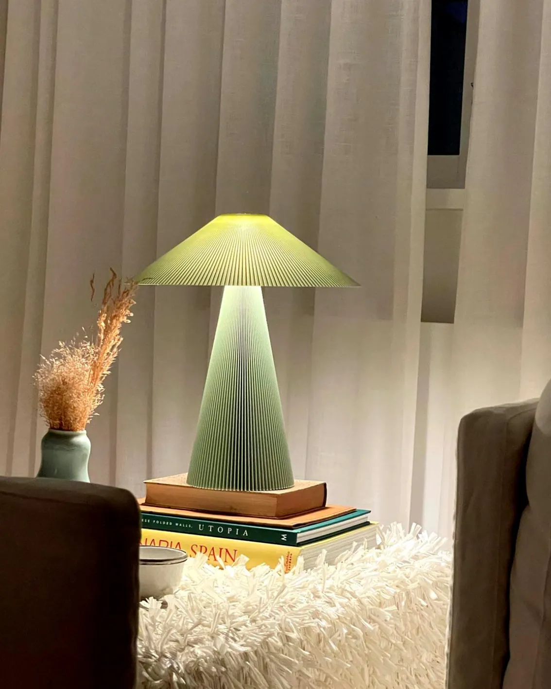 MANU Teen Jane Table Lamp Sage