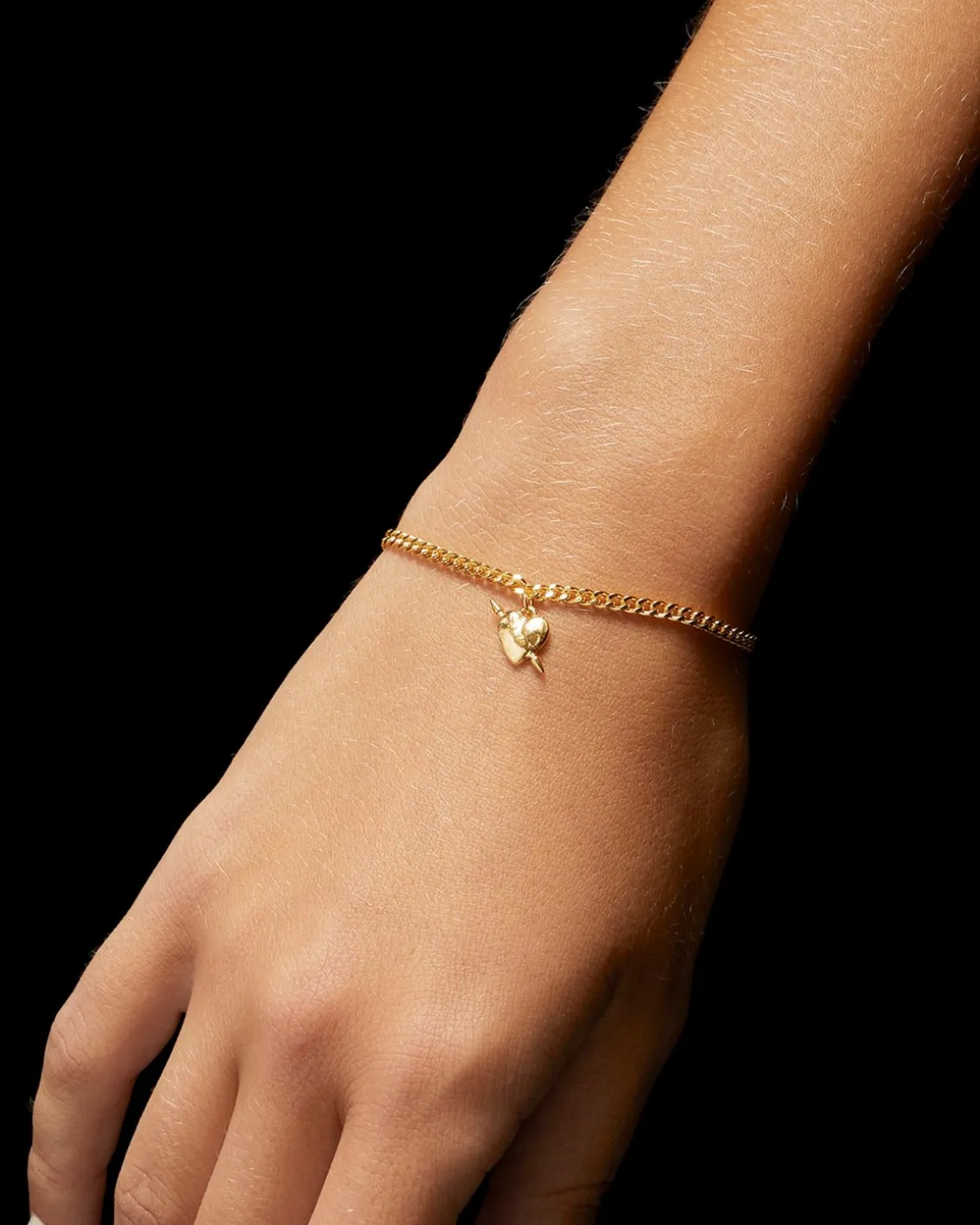 Maria Nilsdotter Tuvstarr's Heart Bracelet Gold