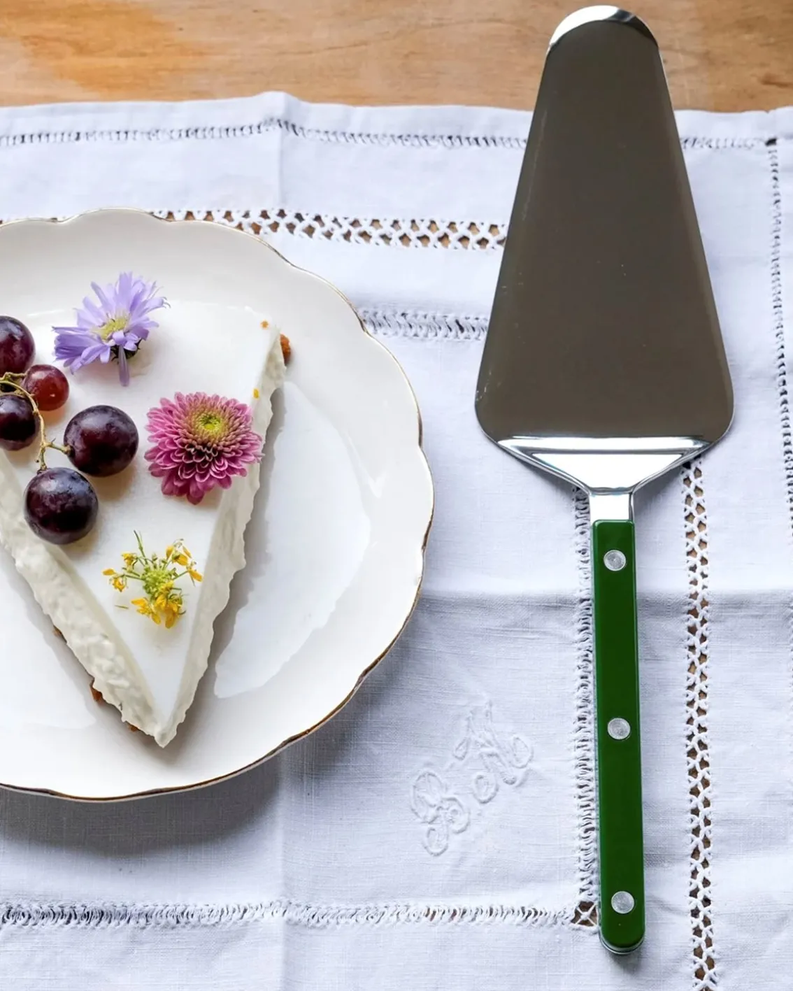 Sabre Paris Bistro Tart Server Green