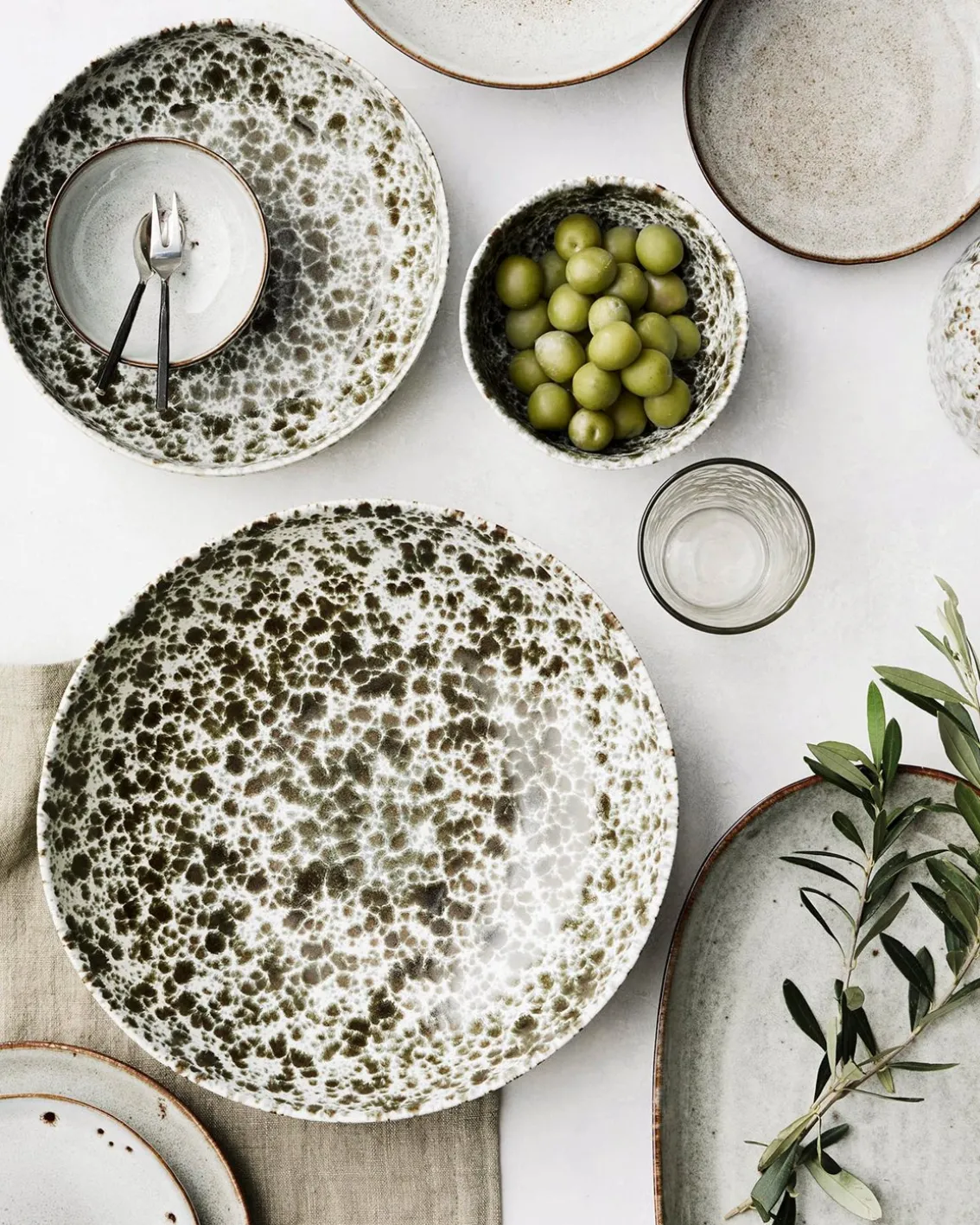Tell me More Rivoli Salad Bowl Medium Green Splatter