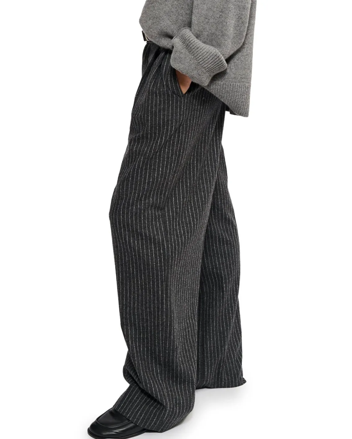 Teurn Studios Relaxed-Fit Pleated Trousers Grey Pinstripe