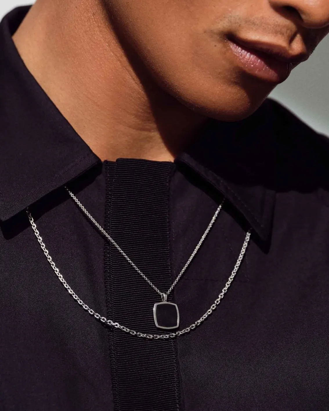 Tom Wood Cushion Pendant Onyx Silver